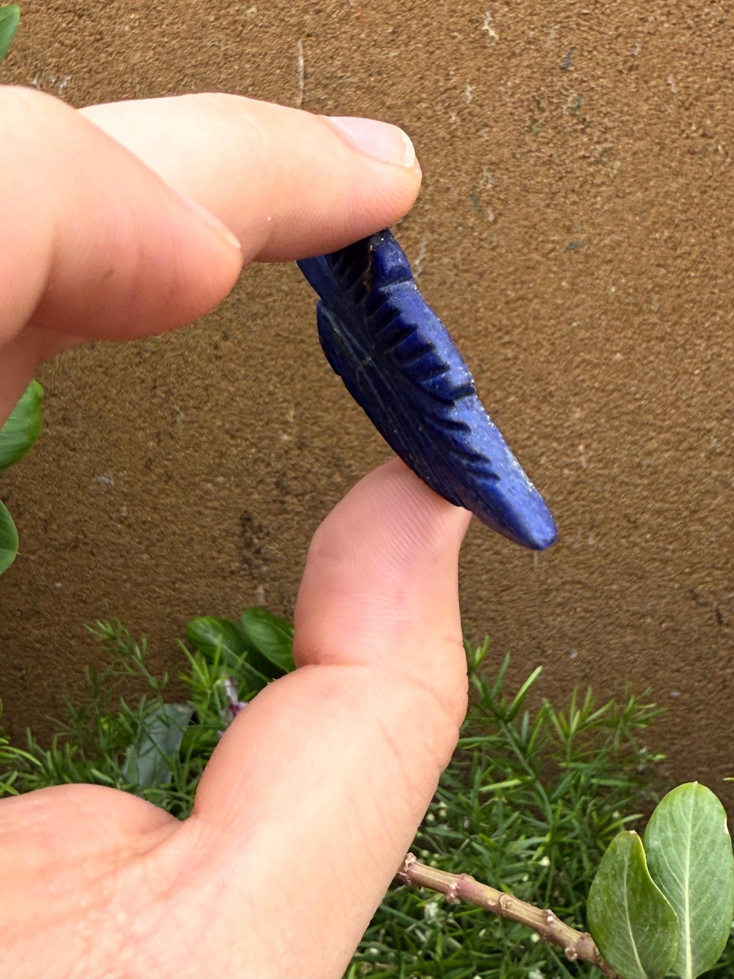 Natural Afghan Lapis Lazuli Leaf Carving Hand Carved Blue CrystalAfghanistan Gemstone