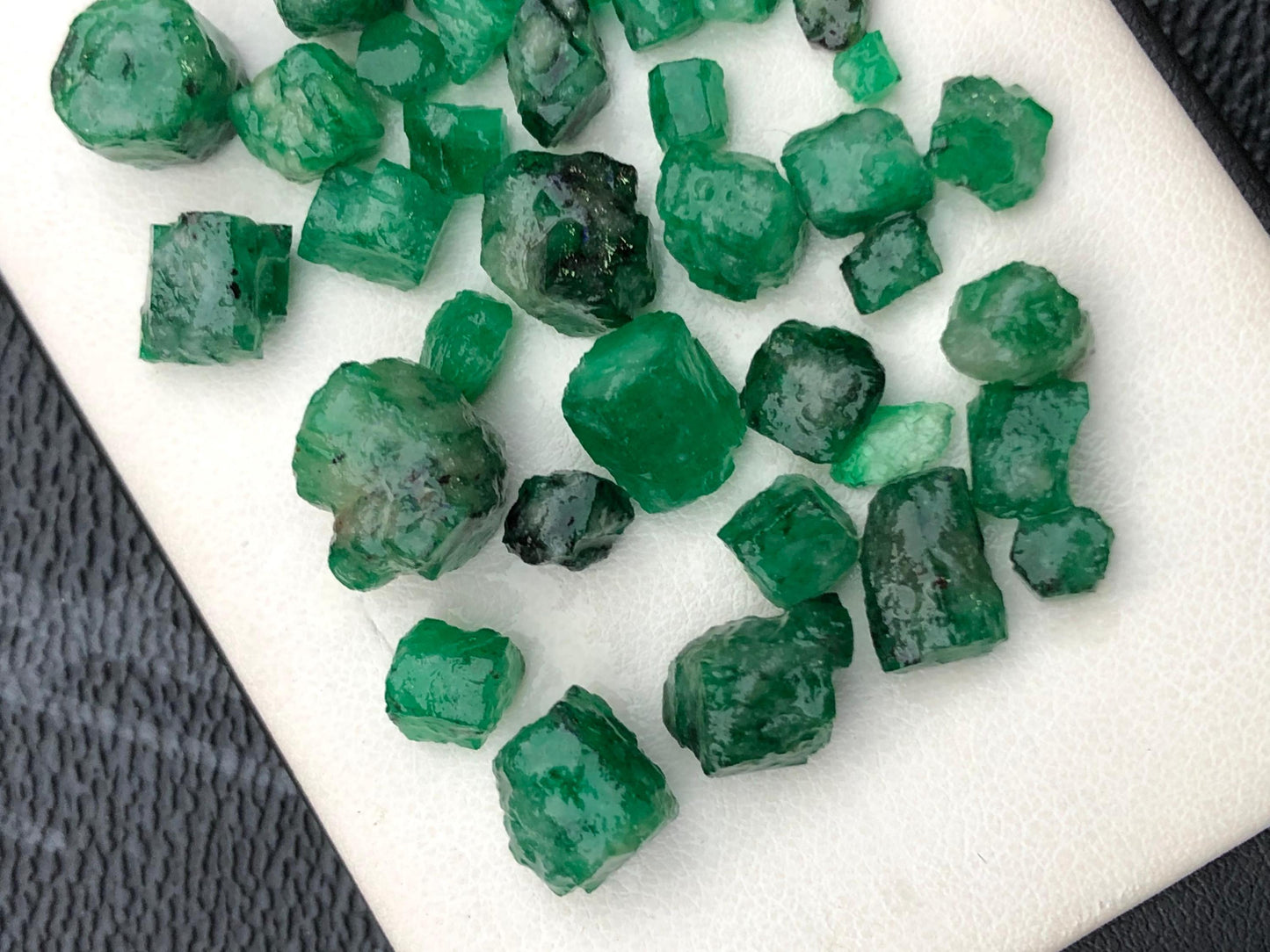 Natural Emerald Rough Lot  Swat Emerald Crystals  Raw Green Gemstone Parcel for Jewelry  Collectors