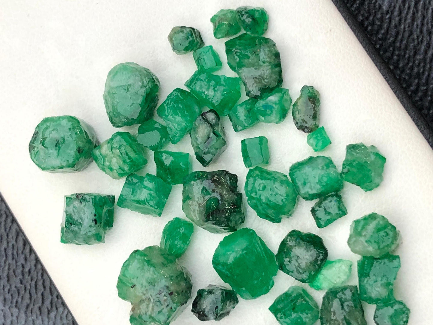 Natural Emerald Rough Lot  Swat Emerald Crystals  Raw Green Gemstone Parcel for Jewelry  Collectors